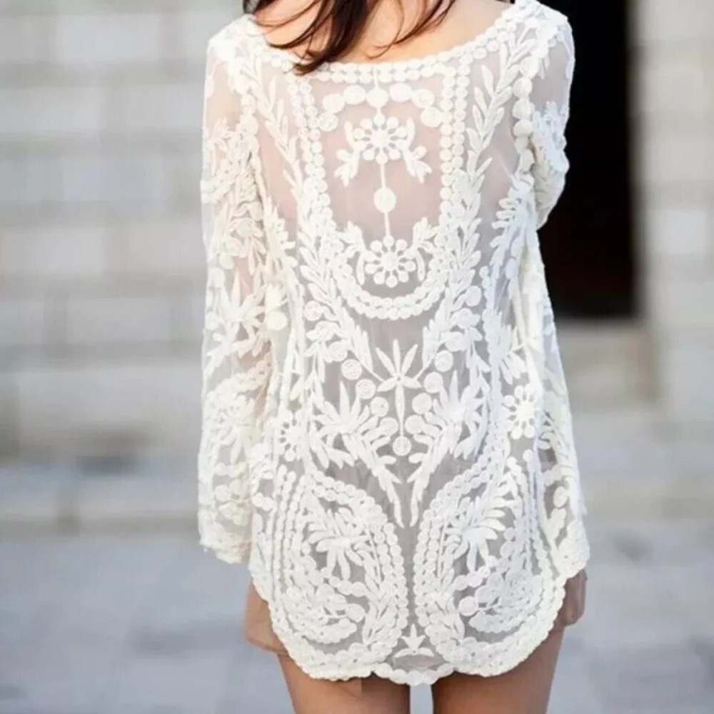 Joe Boxer Sheer Ivory Lace Embroidered Long Sleeve Women's M Tunic Top Romantic